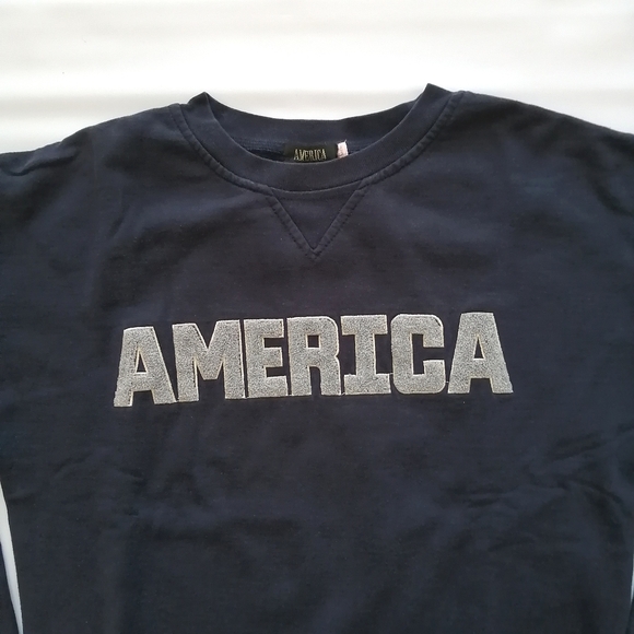 America Vintage Navy Sweater Small - Picture 2 of 5